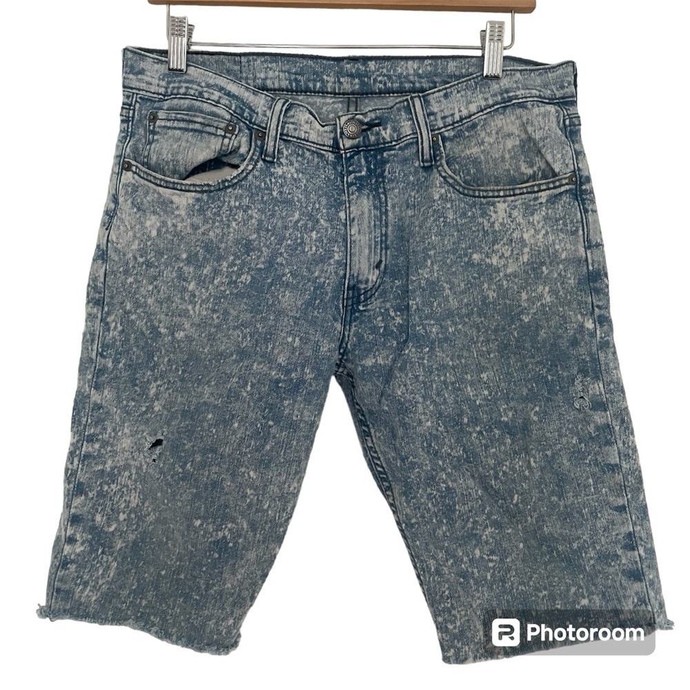 Levi’s Men’s 511 Acid Wash Shorts in 32